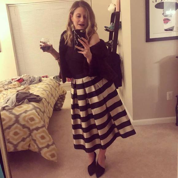 Meet your Posher, Simone - Picture 1 of 1